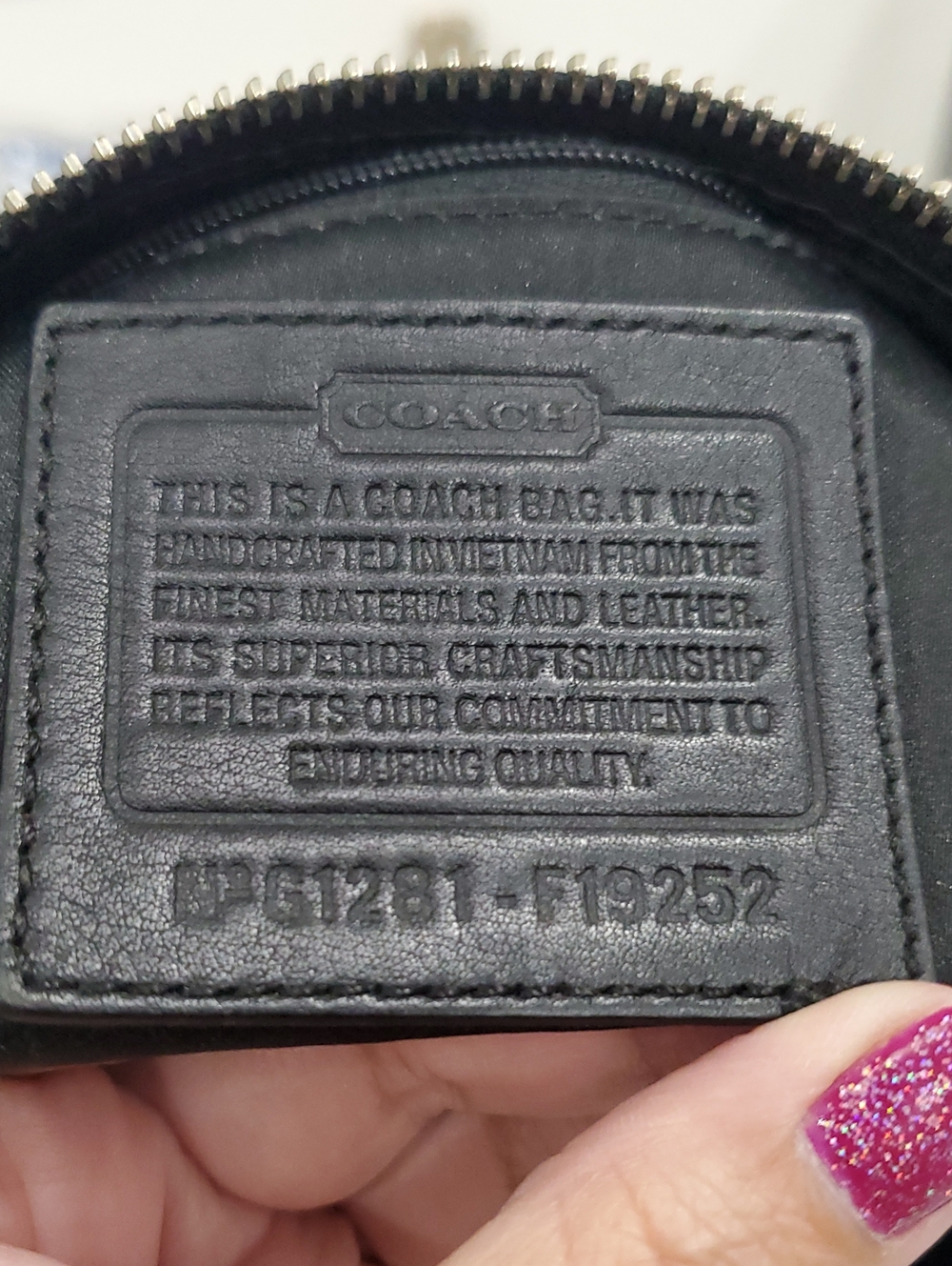 Coach Gallery East West Black Leather Tote - Picture 14 of 16